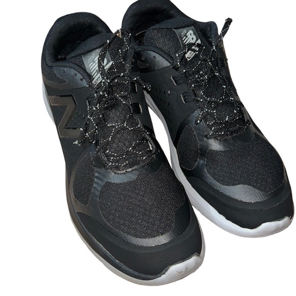 New Balance 85 Black & Gray Shoes, Size 12 main image 8